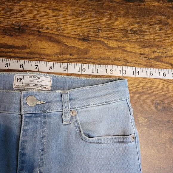 Free People Jeans 27 Great Heights Skinny Fray Fringe Hem Stretch Denim Light - Picture 5 of 10